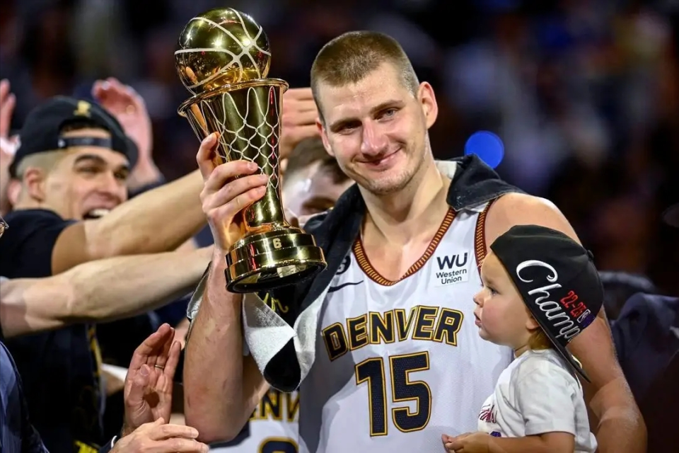 人同时拿下 人同时拿下